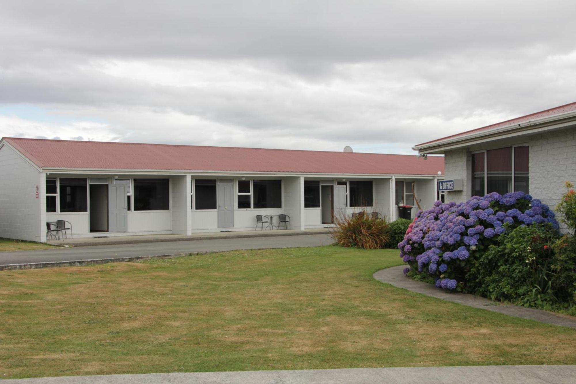 Charlton Motel กอร์ ภายนอก รูปภาพ