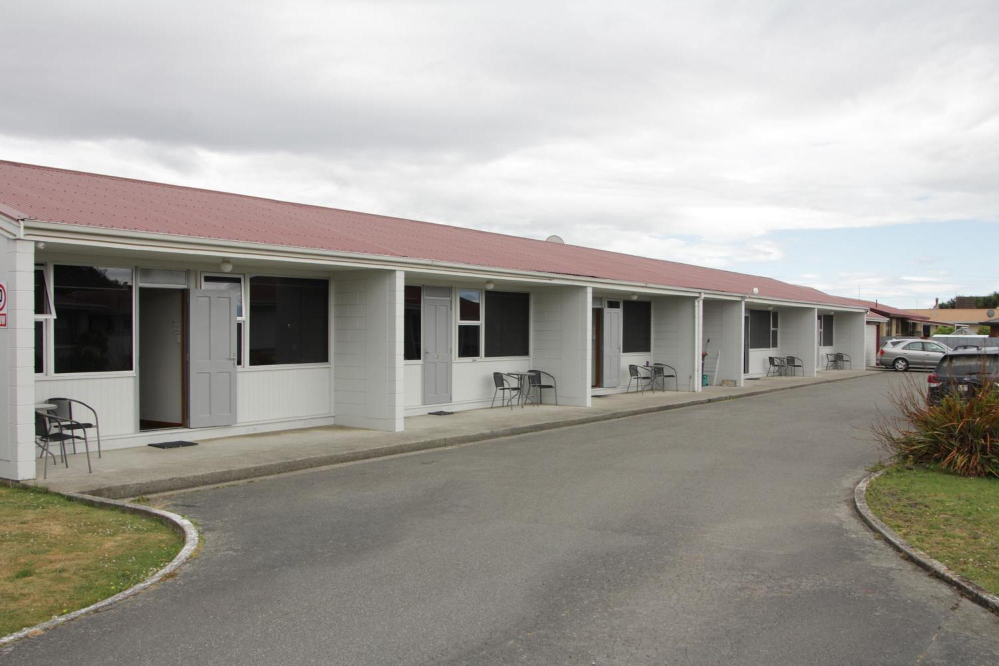 Charlton Motel กอร์ ภายนอก รูปภาพ