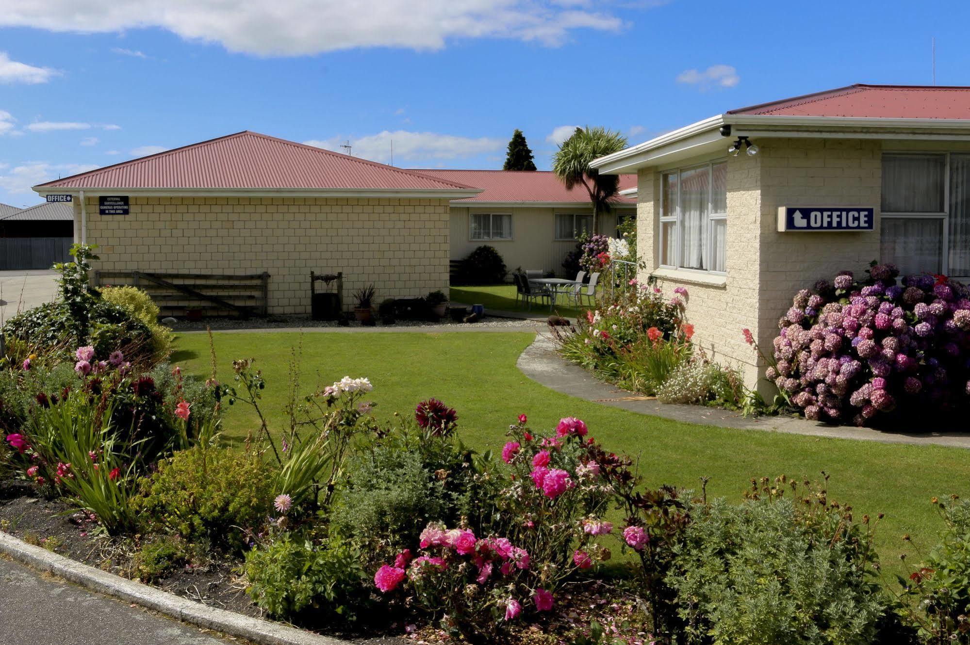 Charlton Motel กอร์ ภายนอก รูปภาพ